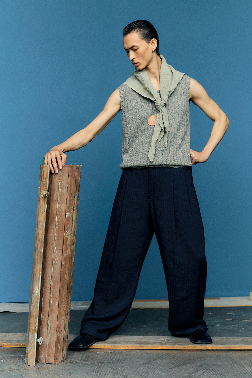 LOOK 14