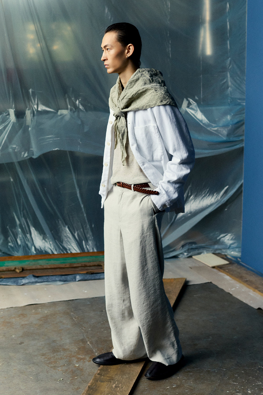 LOOK 16