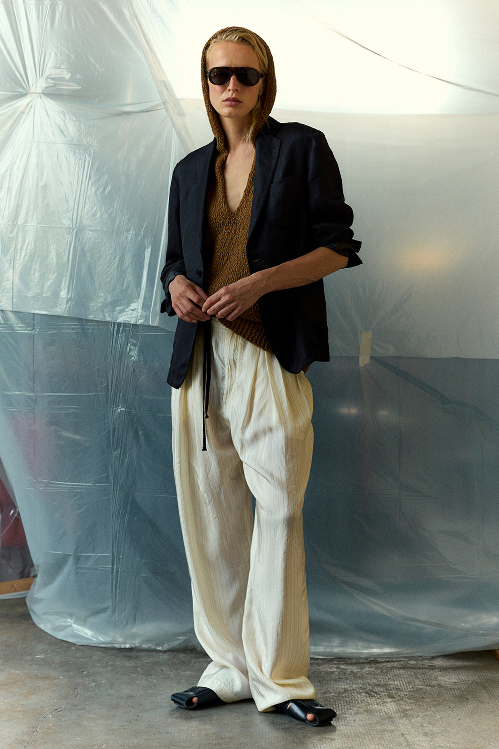 LOOK 10